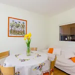 Beautiful Sea View Apartments