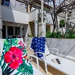 Beautiful Sea View Apartments